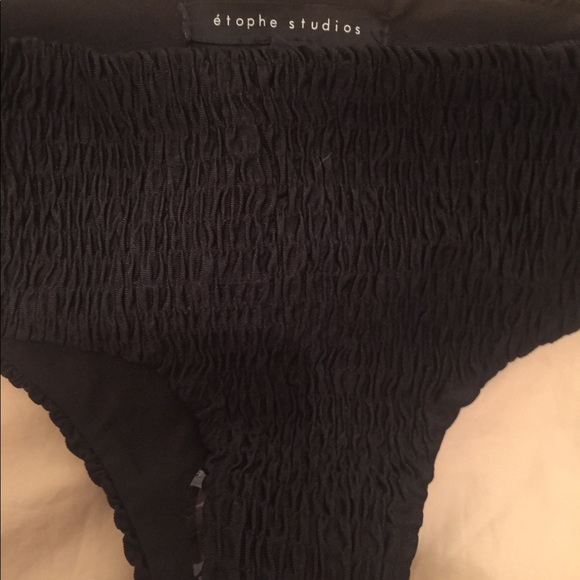 Bikini - Picture 4 of 4